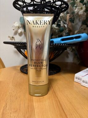 Nakery Beauty ~ Diamond Glow Blur Perfector, Full Sz 6.76oz, NWOB, SEALED, New